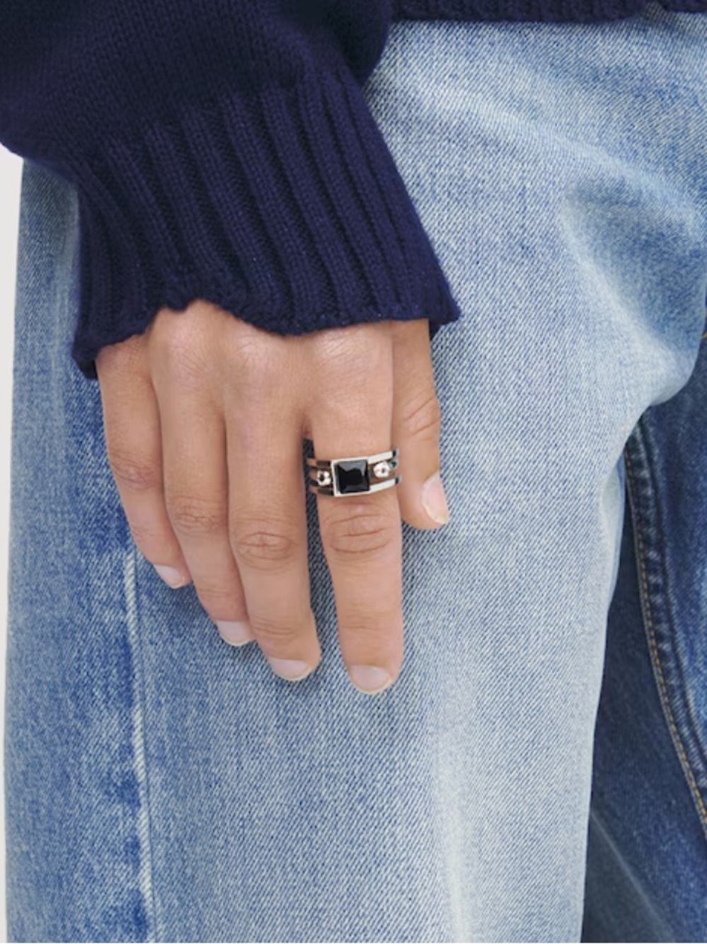 Alexander McQueen Silver Twin Skull Signet Ring with Black Stone